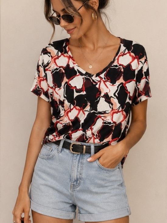 Nine West Tops - NWOT Nine West Abstract V-Neck Short Sleeve Top in Black, White & Red
